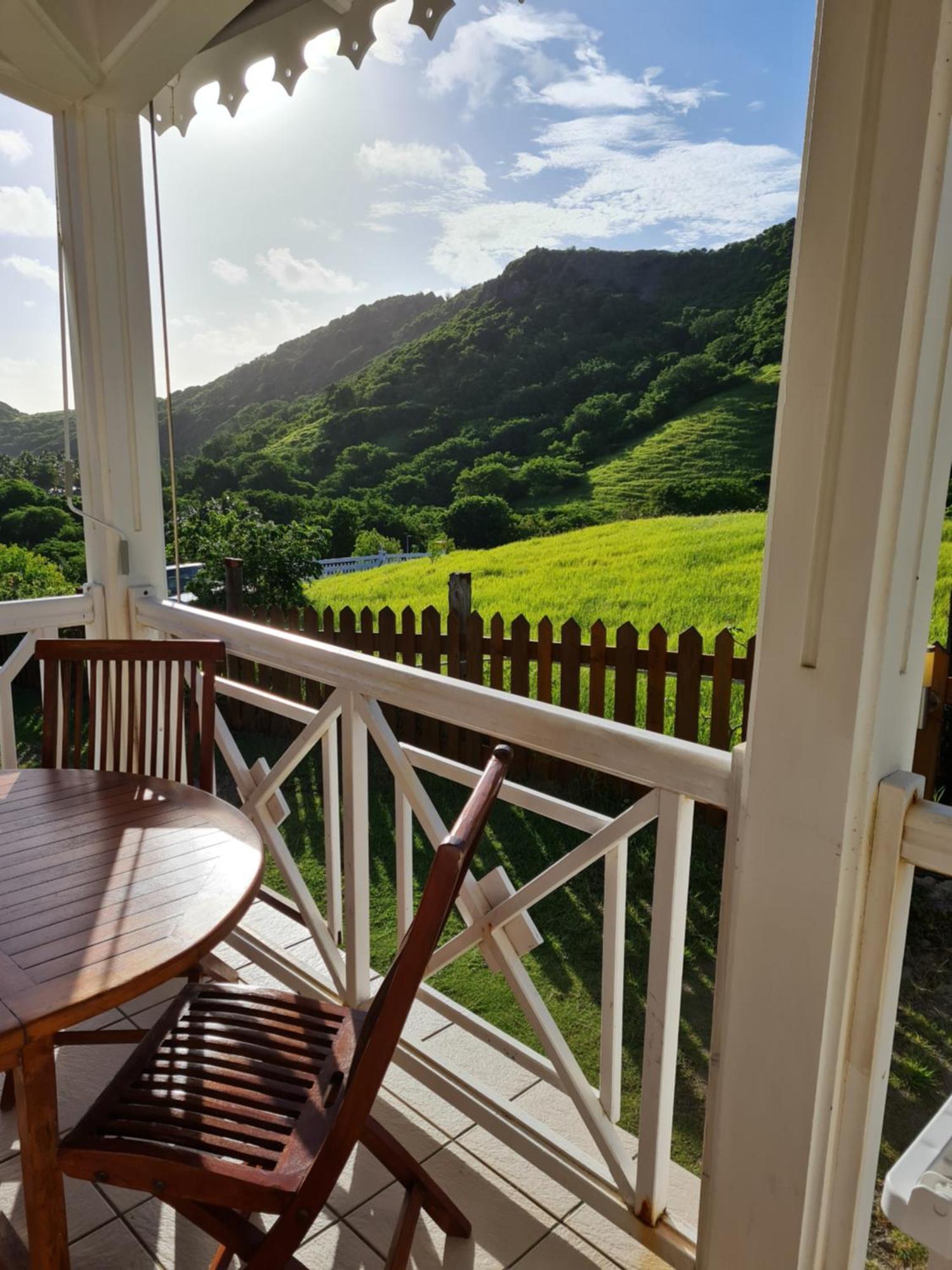 Chez Gisele Et Philippe Villa Terre-De-Haut Rum bild