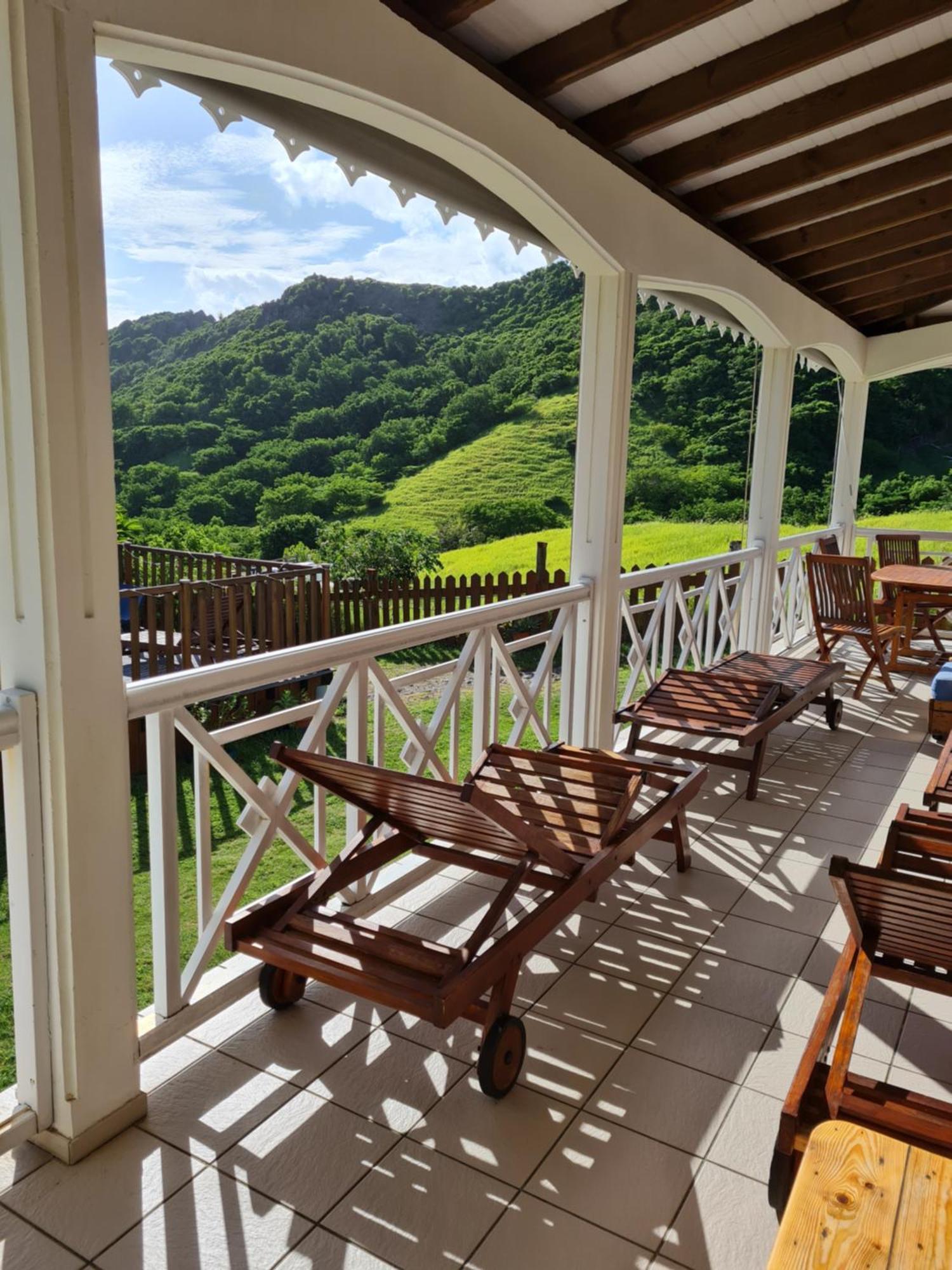 Chez Gisele Et Philippe Villa Terre-De-Haut Rum bild